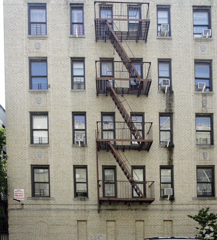 Primary Photo - 1340 Merriam Avenue