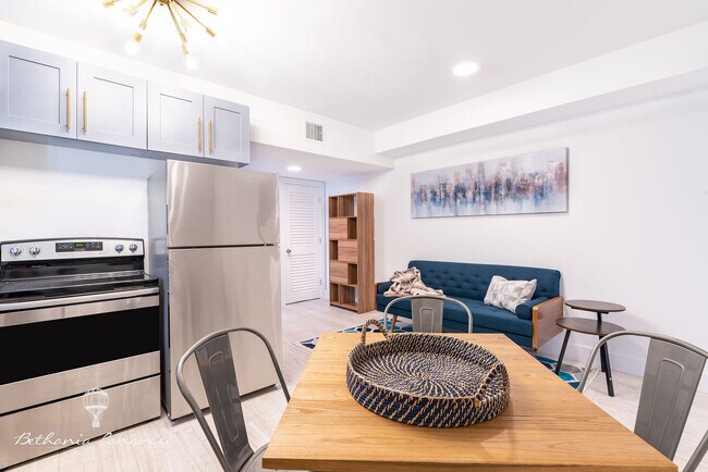 Foto del edificio - 2158 SW 14th Terrace