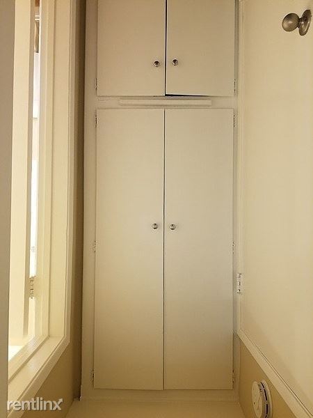 Foto del edificio - 1 br, 1 bath Apartment - 1321 Roycroft Avenue