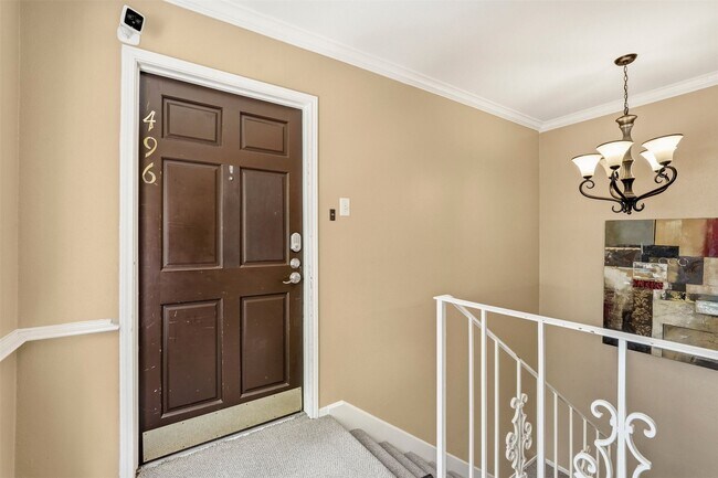 Foto del edificio - 496 N Post Oak Ln