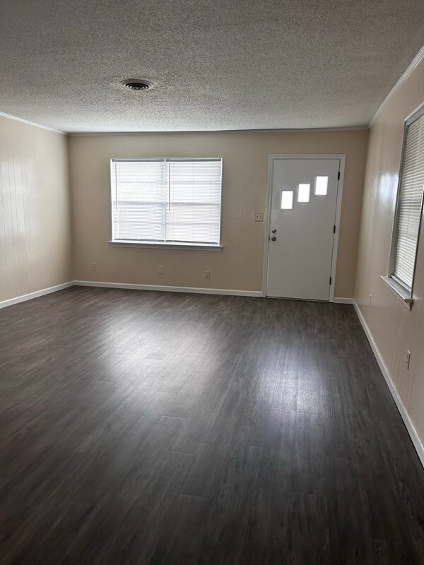 Building Photo - 1002 Ogrady Dr