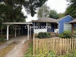 Building Photo - 776 C Ave