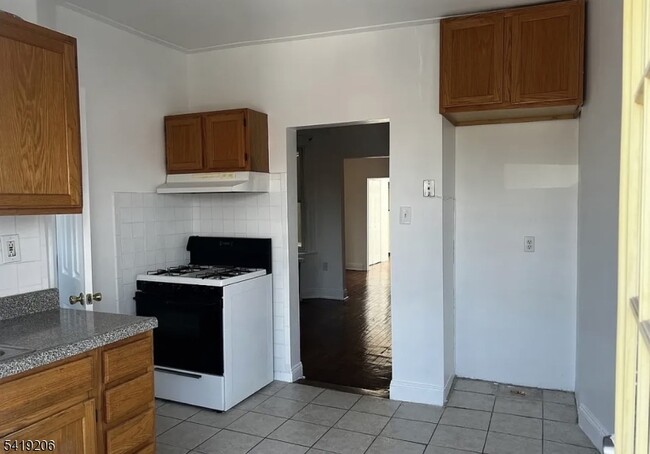 Foto del edificio - 1254 Paterson Plank Rd