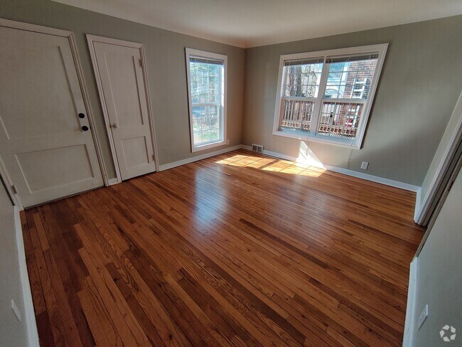 Cheap Rutland Lake Harriet Park Apartments for Rent Minneapolis MN