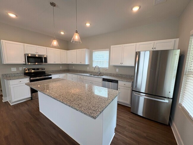 Foto del edificio - 184 Johnson Dr Ext