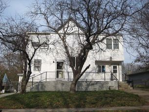 Primary Photo - 182 14th Ave SW