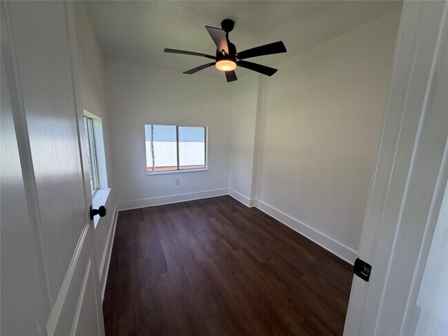 Foto del edificio - 4522 County Rd 459C