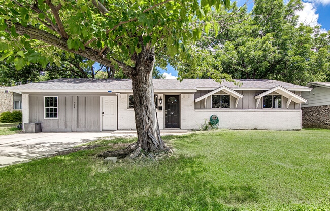 front of house - 308 Sundown Ct