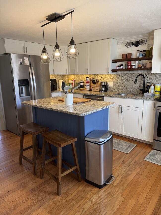 Building Photo - 13 Myles Standish Dr