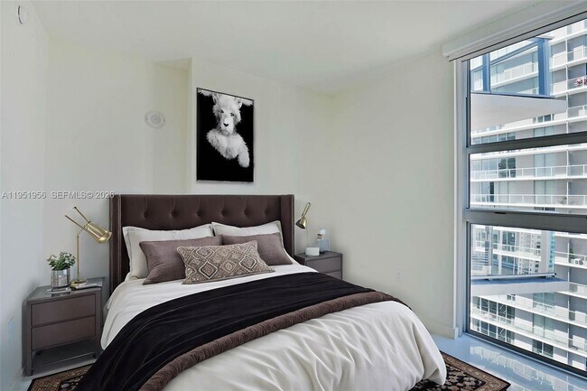 Foto del edificio - 1100 S Miami Ave