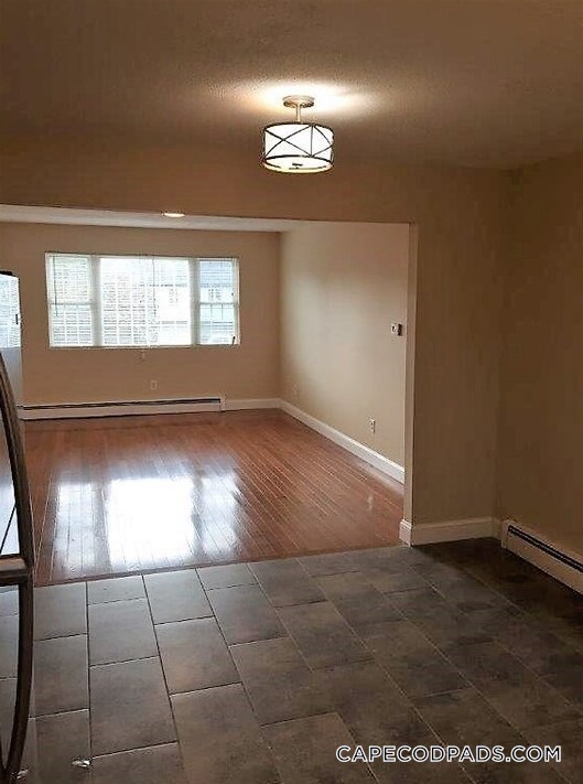 Foto del edificio - 25 Thomas Ave