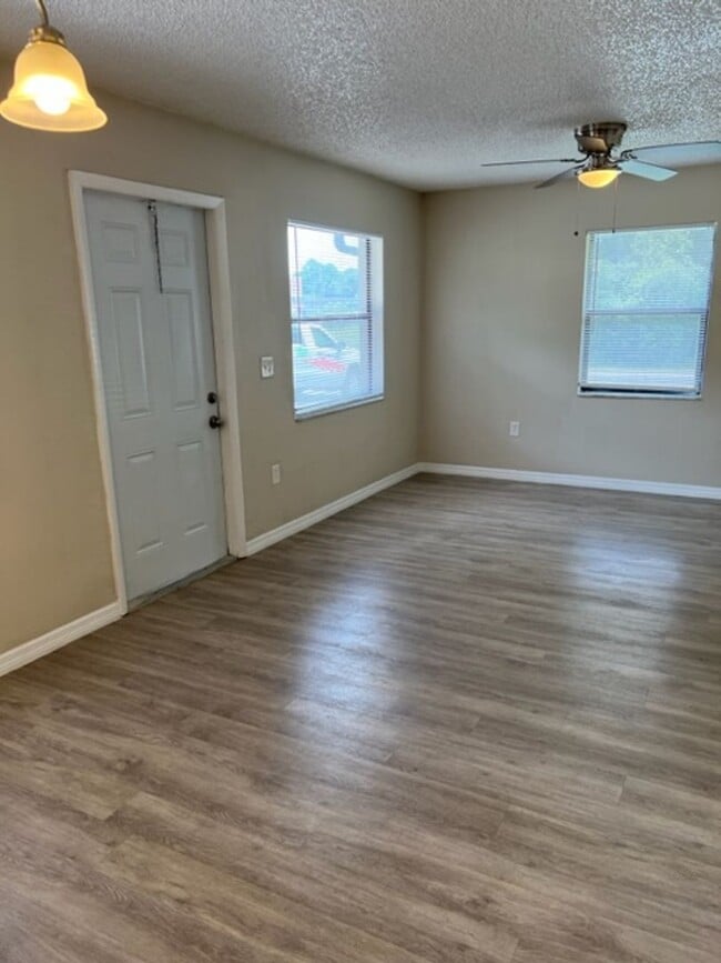 Building Photo - Crystal River Apartment for Rent