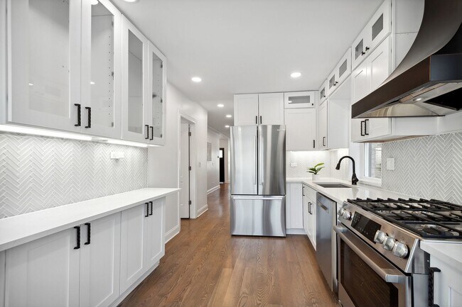 Foto del edificio - 5426 N Western Ave