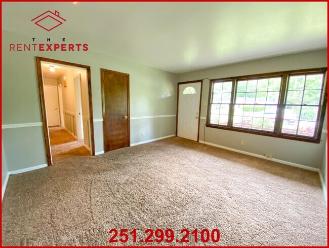 Building Photo - 705 Merritt Dr