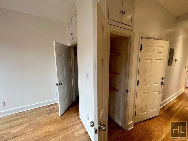 Building Photo - Meticulously Restored Brownstone W/ Origin...