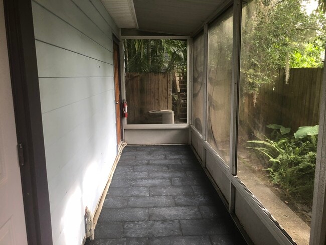 Foto del edificio - 122 19th Ave N