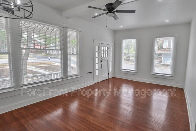 Foto del edificio - 732 N Pine St