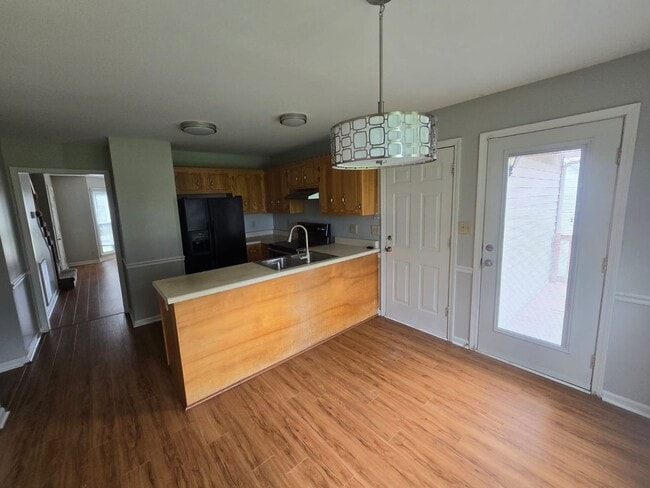 Foto del edificio - 1225 Cobblestone Ln