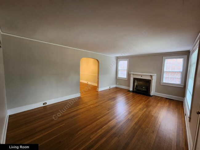 Building Photo - 2921 Earlewood Dr