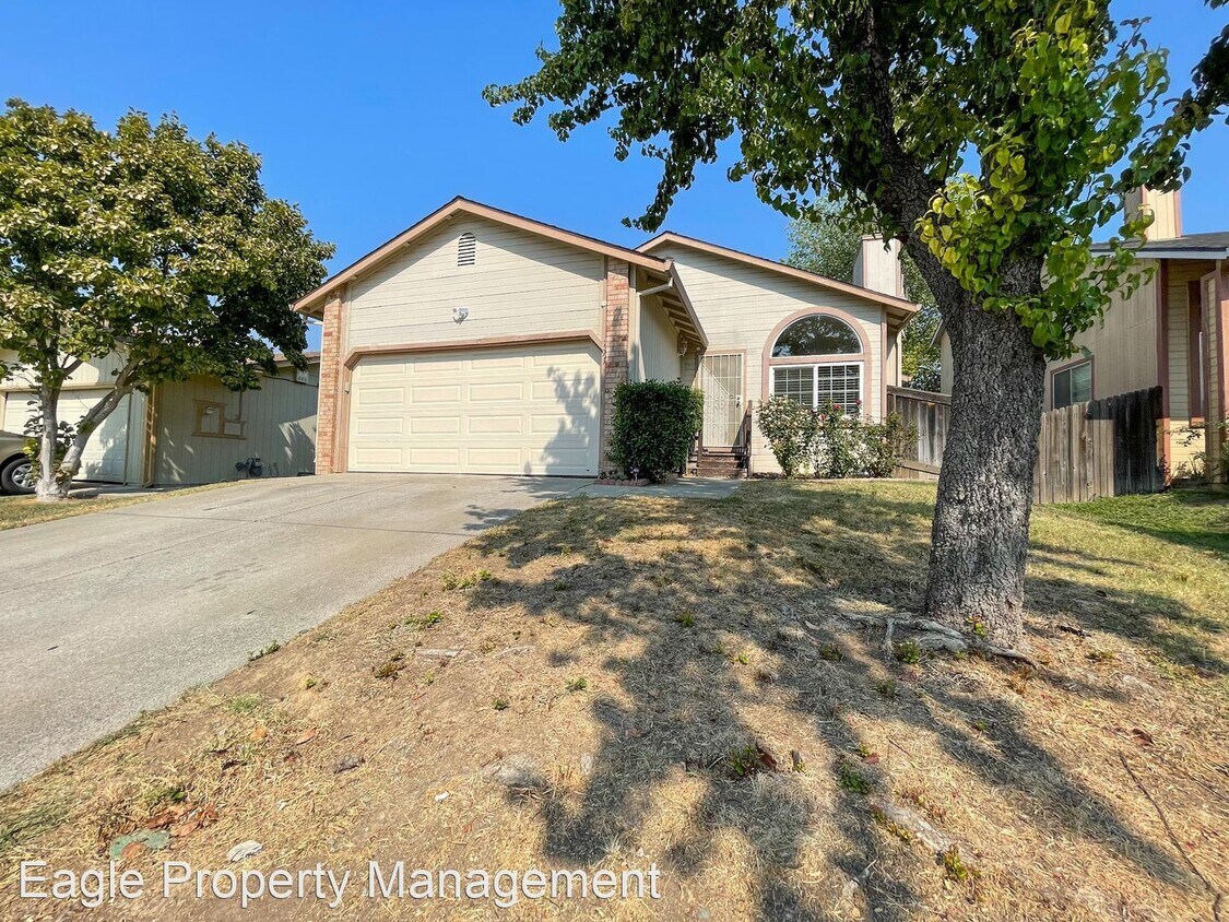 Primary Photo - 3 br, 2 bath House - 191 Creekside Cir