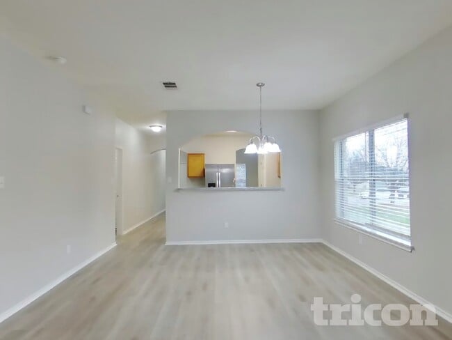 Foto del edificio - 705 Pampas Ricas Dr