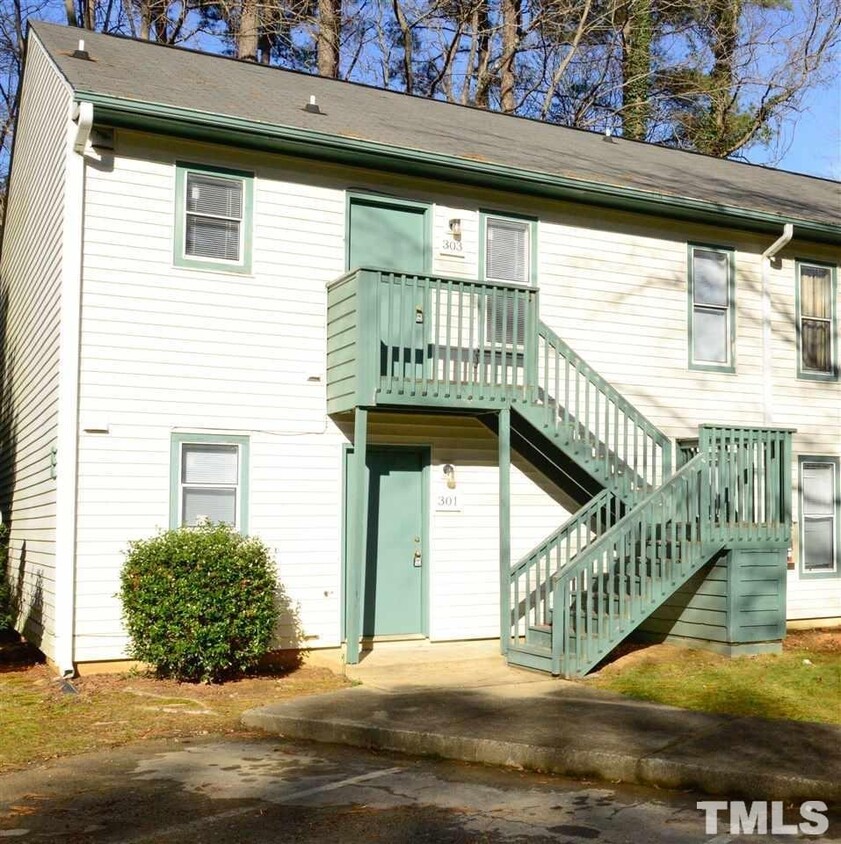Primary Photo - 303 Ashley Forest Rd