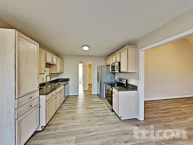 Foto del edificio - 2805 Blackwood Dr