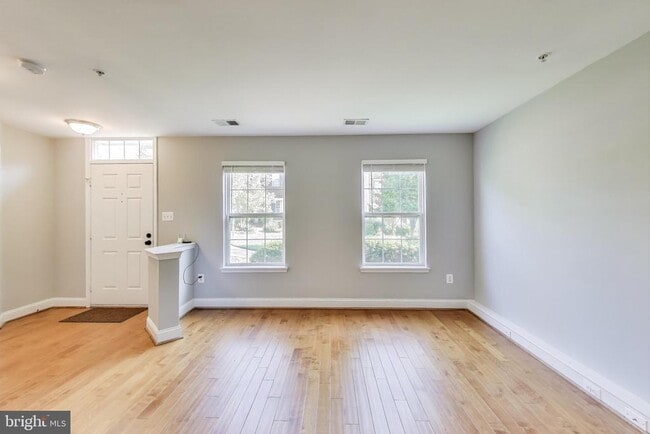 Building Photo - 12804 Short Hills Dr