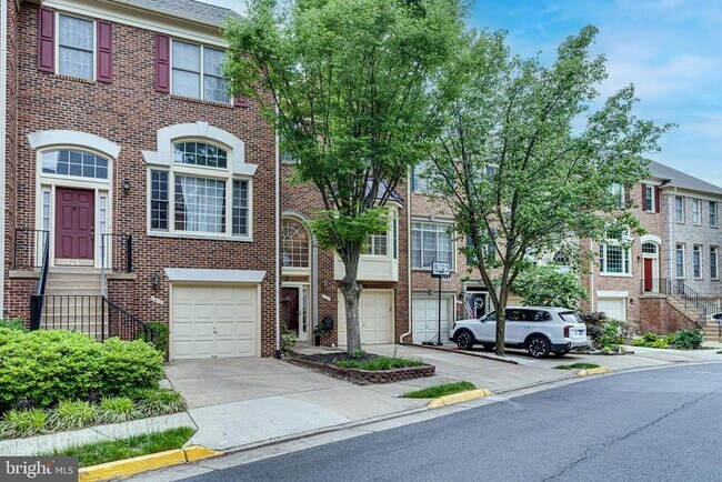 Foto del edificio - 6408 Gladys May Ln