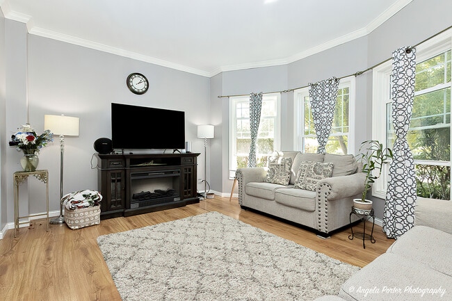 Building Photo - 2155 N Millstone Dr