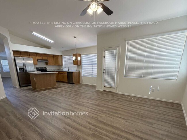 Foto del edificio - 1785 E Tyson St