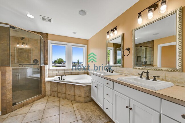 Foto del edificio - Beautiful home with 4 beds, 3.5 baths for ...