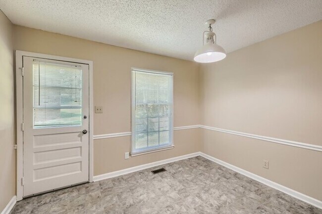 Foto del edificio - 6555 Deermont Court, Charlotte, NC, 28211