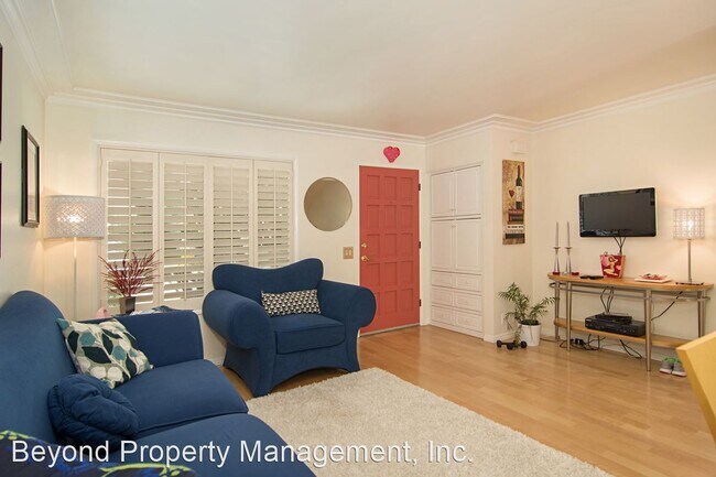 Building Photo - 2 br, 1 bath House - 8326 Via Sonoma Unit 62