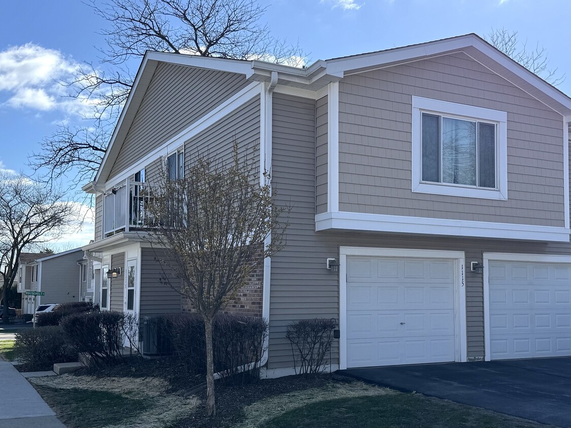 Foto principal - 1115 Eisenhower Ct