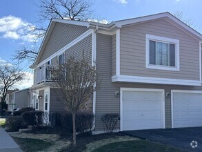 Building Photo - 1115 Eisenhower Ct