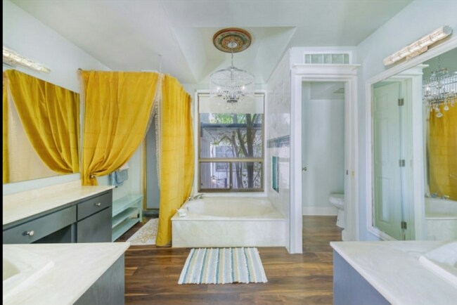 Foto del edificio - 824 W Pershing Ave