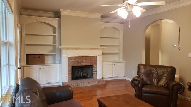 Foto del edificio - 1527 Endurance Hill Dr NW