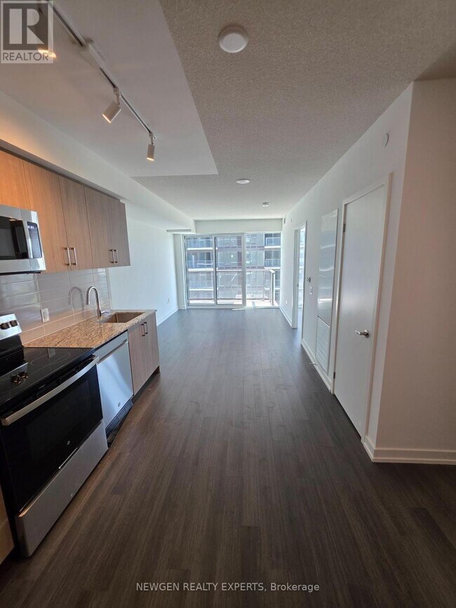 Building Photo - 4010 Eglinton Ave W