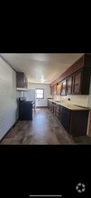 Building Photo - 109 S Plum St