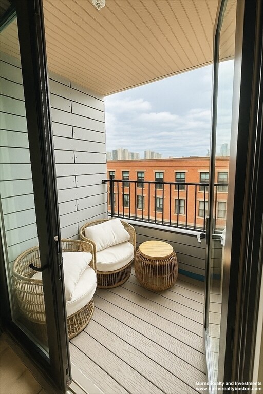 Foto del edificio - 400 W Broadway