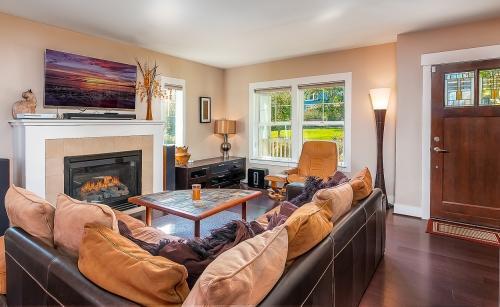 Building Photo - 3 bedroom in Seattle WA 98126