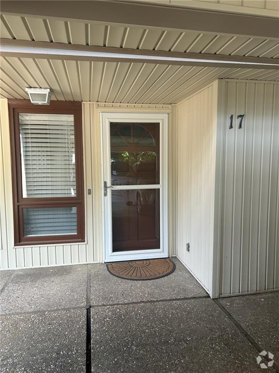 Building Photo - 17 Mellor Ln