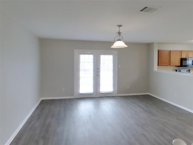 Foto del edificio - 1601 Vineridge Ln