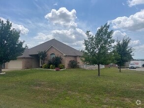 Building Photo - 1005 Winding Rd