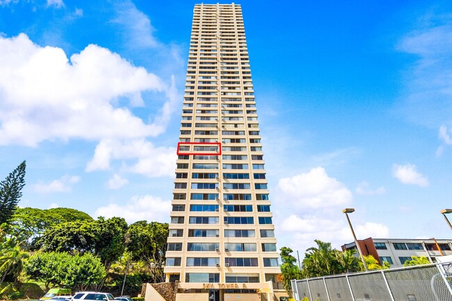 Building Photo - Welcome to your urban oasis!