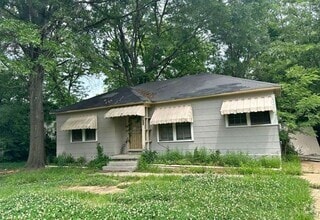 Building Photo - 368 Broadview St