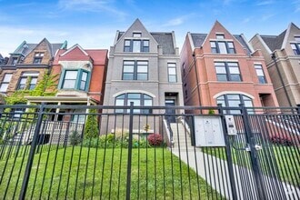 Building Photo - 4352 S Oakenwald Ave