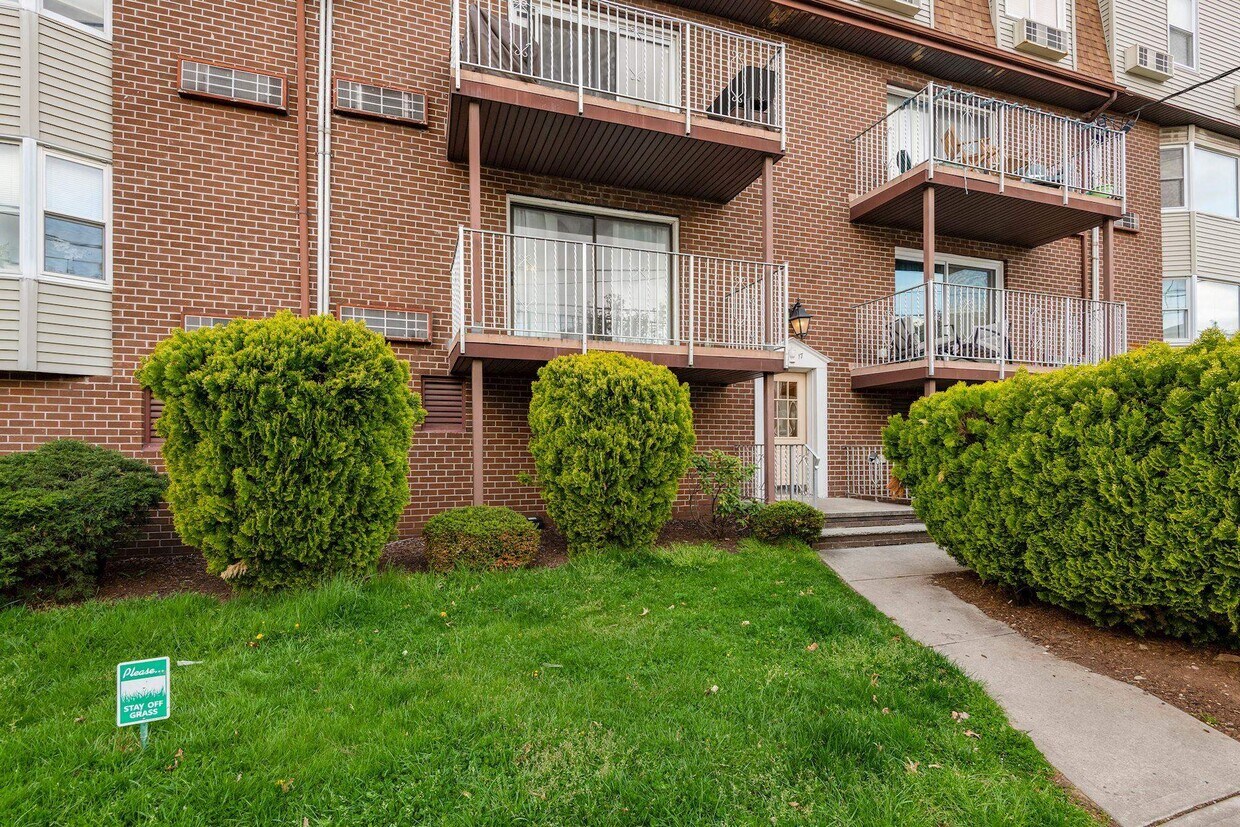 Foto principal - 17 Zabriskie Ave