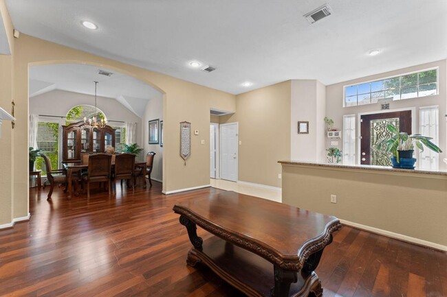 Building Photo - 415 Williams Landing Dr
